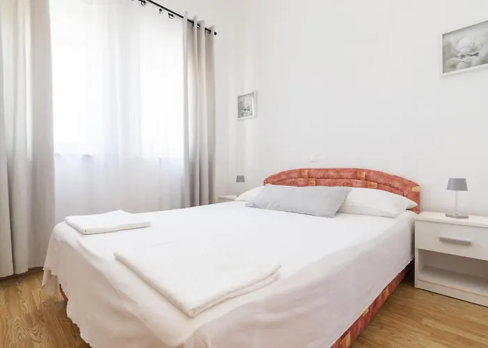 Apartment Anda-4 By Interhome Trogir