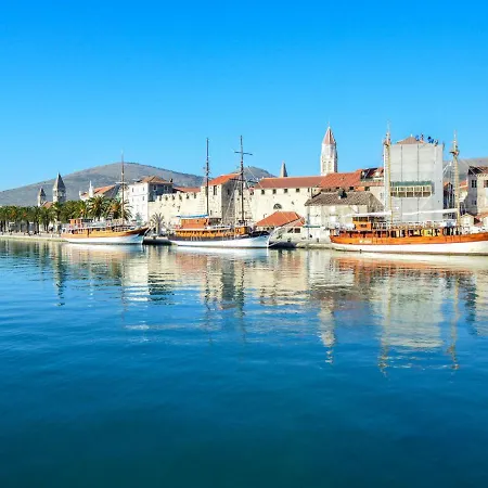 Anda-4 By Interhome Апартаменты Трогир