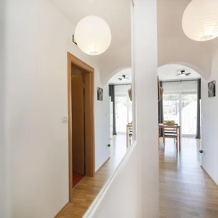 Апартаменты Anda-4 By Interhome