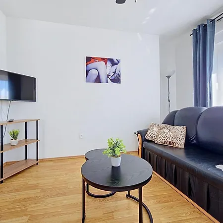 Apartment Apartment Anda-4 By Interhome Trogir