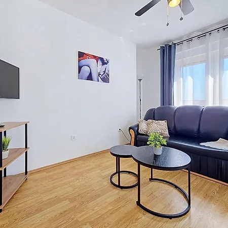 Apartment Anda-4 By Interhome Trogir