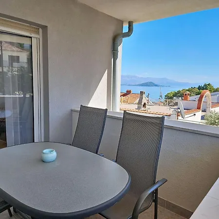 Apartment Anda-4 By Interhome Apartman Trogir