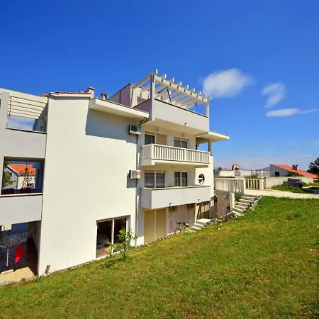 Apartment Anda-4 By Interhome Trogir